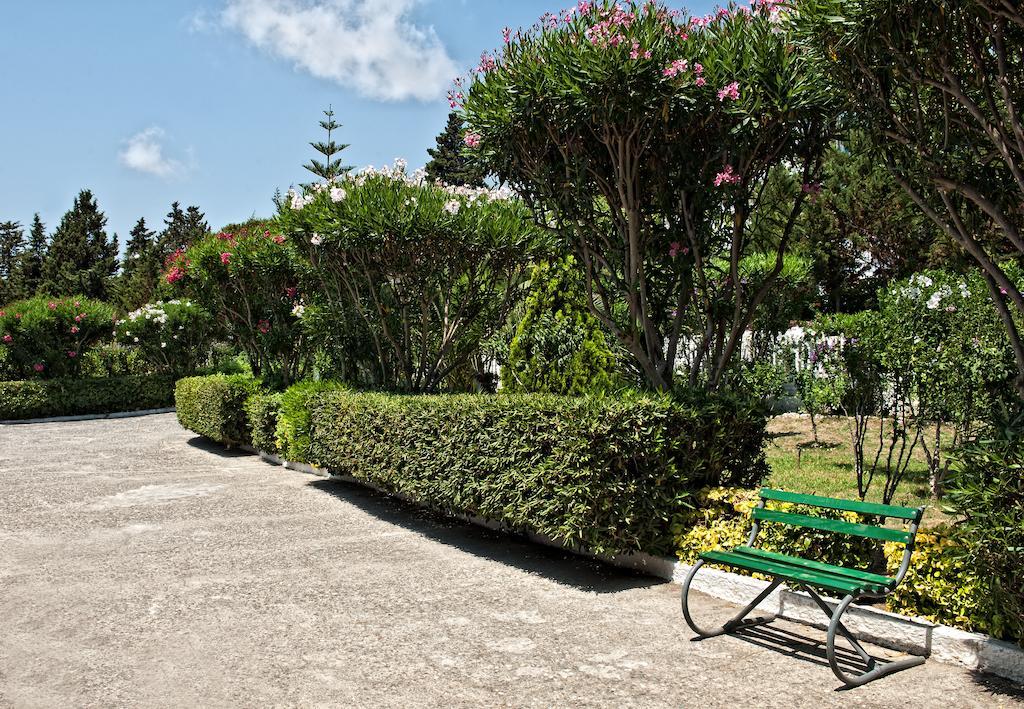 Hotel Villaggio Club Altalia Residence Brancaleone Exterior foto